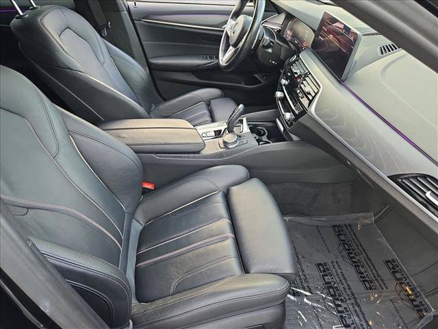 Used 2022 BMW 540i xDrive w/ M Sport Package AWD/4WD image 21
