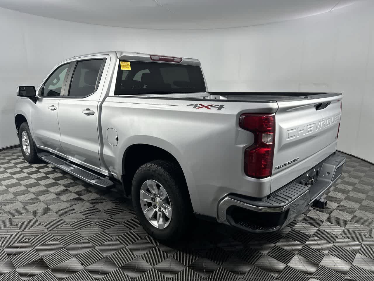 Used 2020 Chevrolet Silverado 1500 LT w/ All-Star Edition AWD/4WD image 6