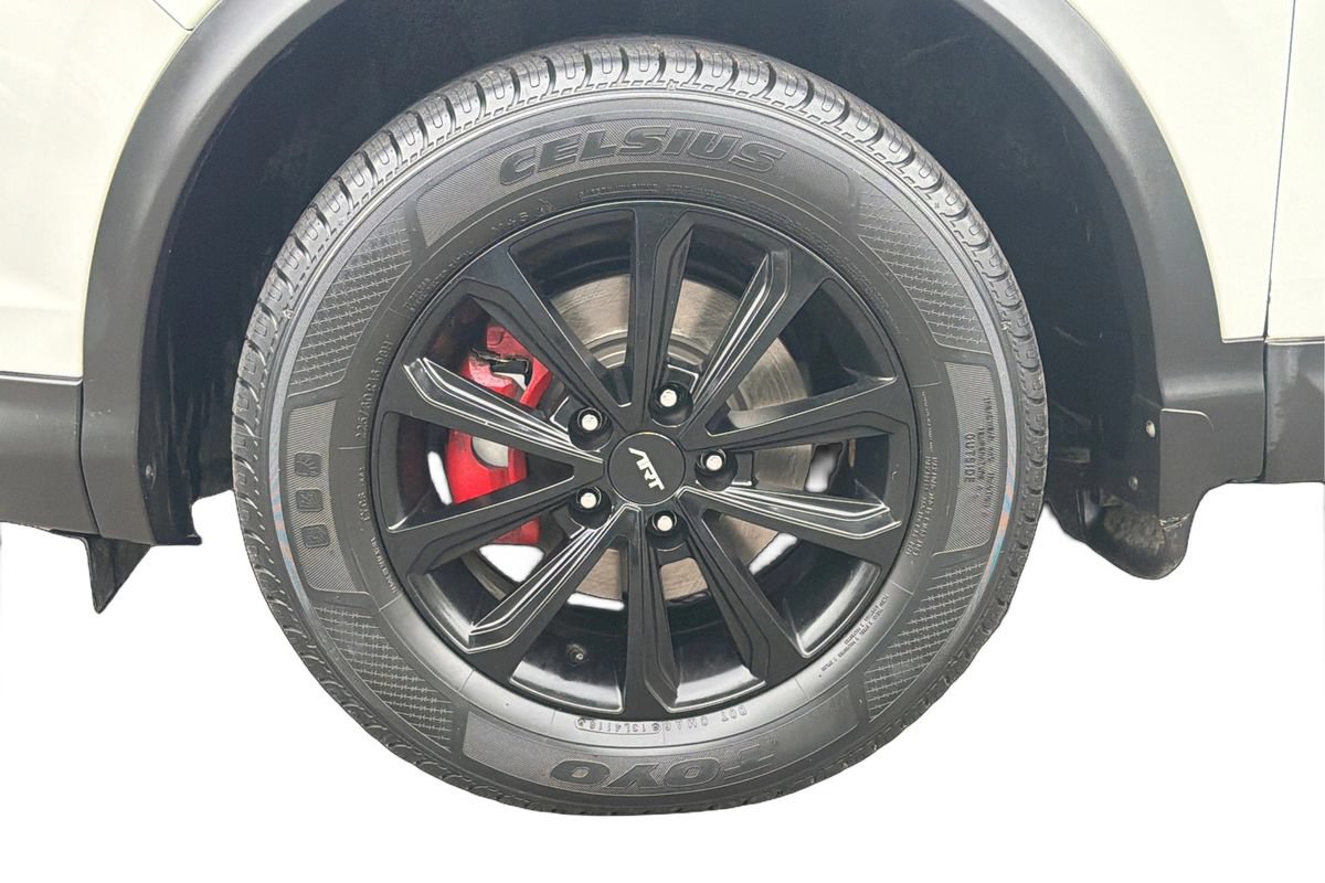 Used 2019 Nissan Rogue Sport S FWD image 23