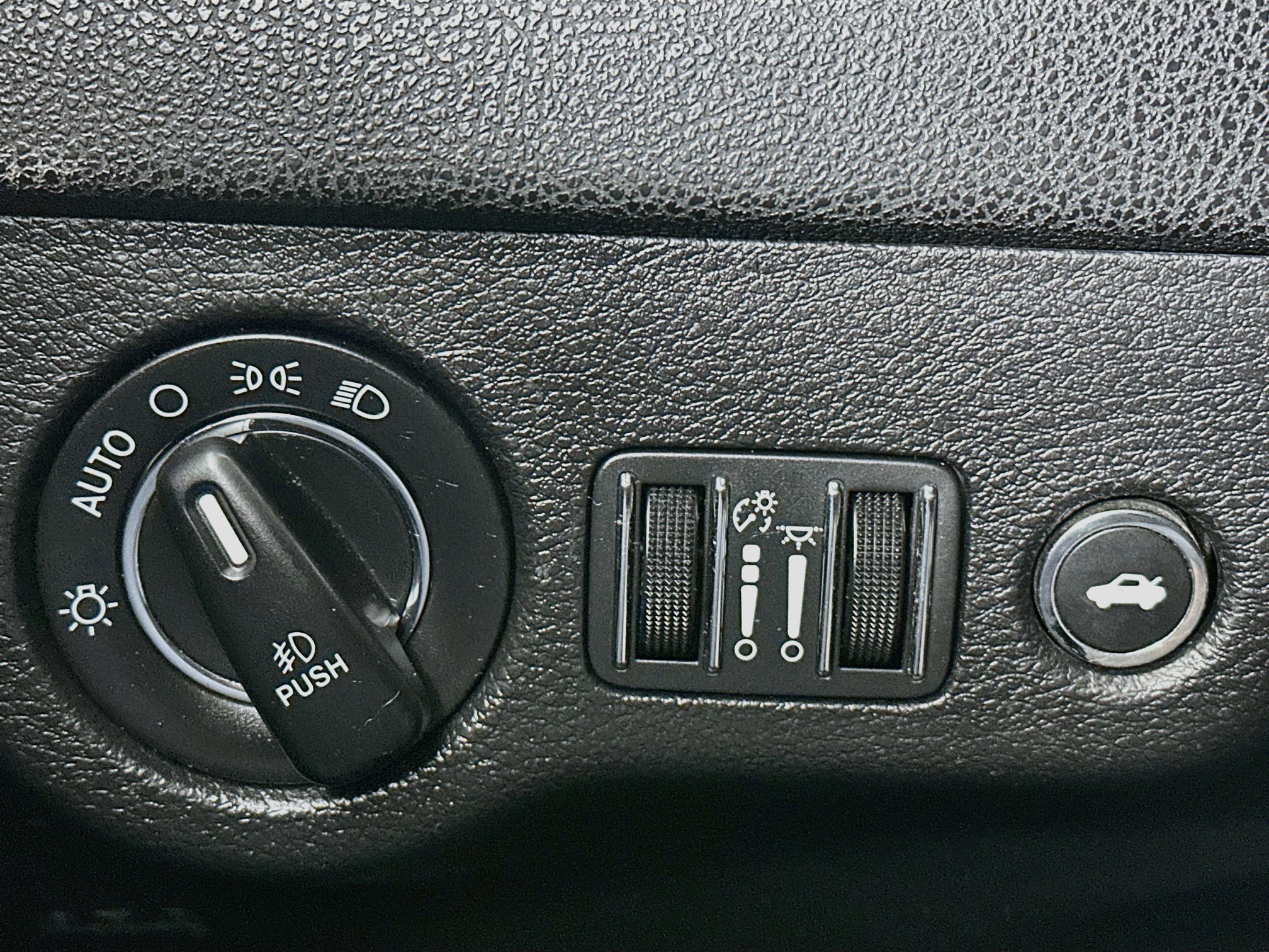 Used 2021 Chrysler 300 S RWD image 16