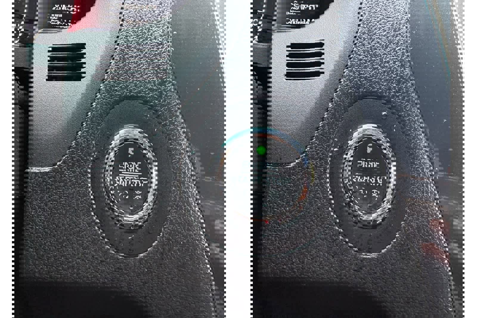 Used 2018 Ford Explorer Limited image 22