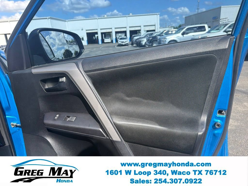 Used 2016 Toyota RAV4 LE FWD image 27