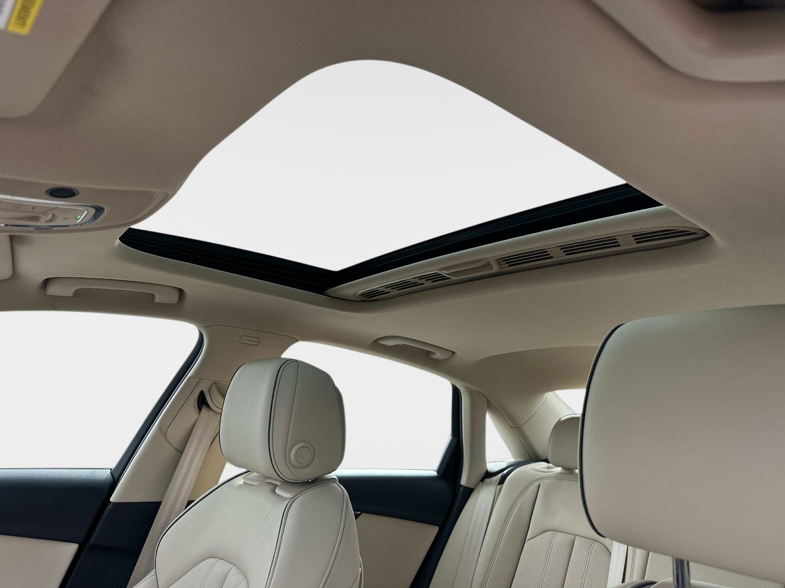 Used 2022 Audi A4 2.0T Premium Plus w/ Premium Plus Package image 23