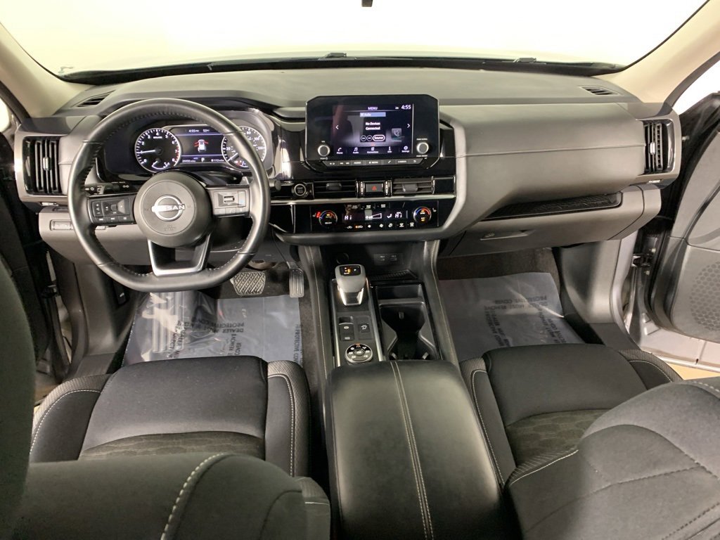 Used 2023 Nissan Pathfinder SV image 37