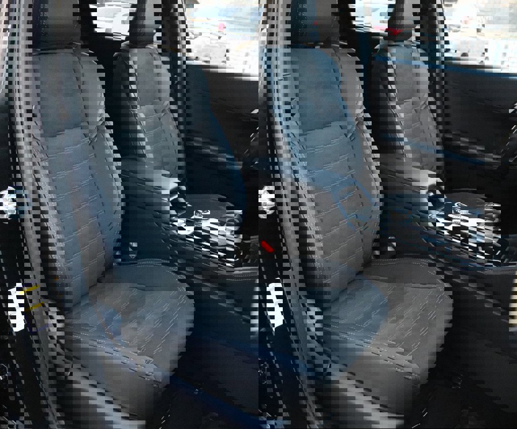 Used 2025 Mitsubishi Outlander SE image 22