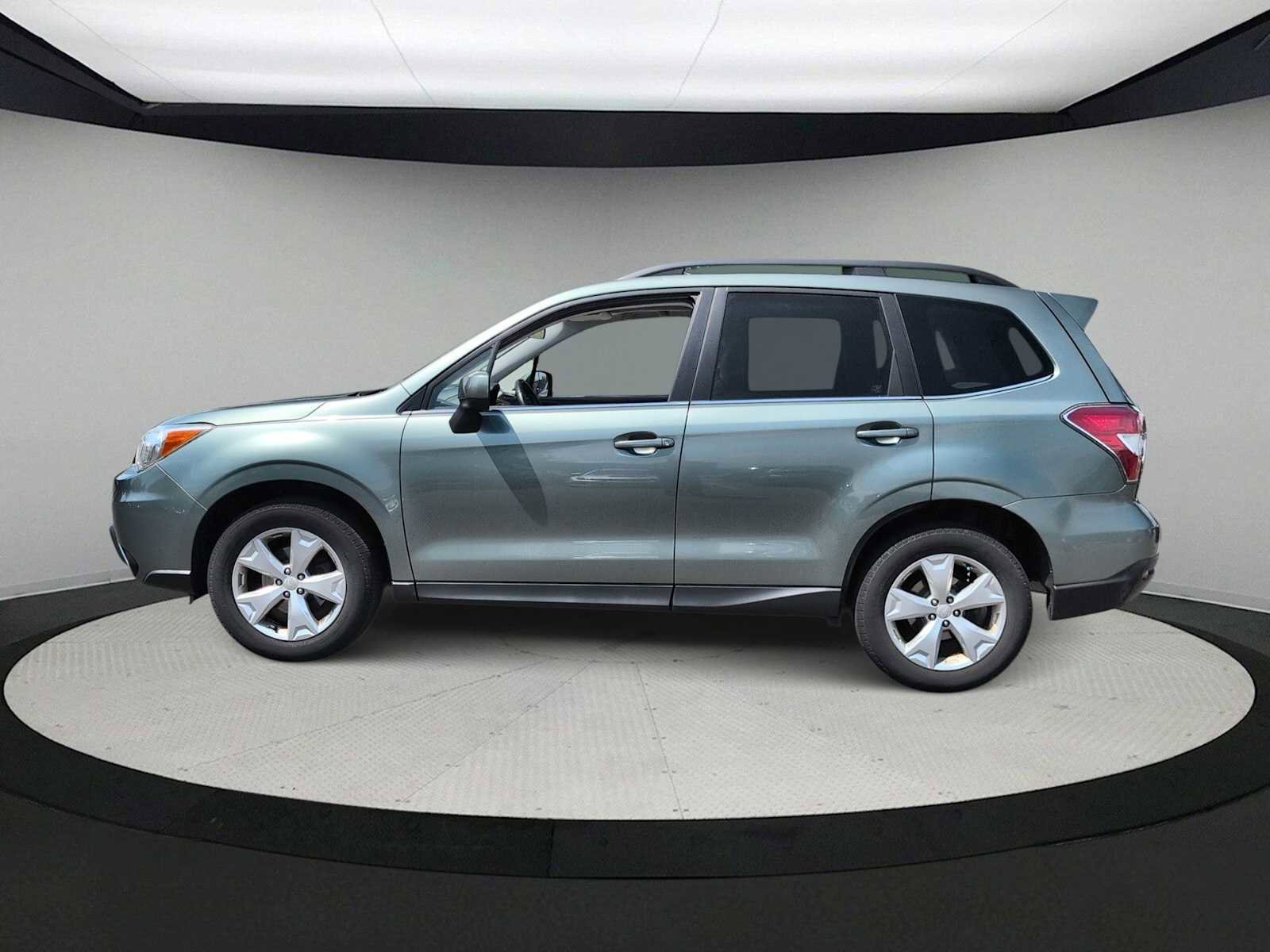 Used 2014 Subaru Forester 2.5i Limited AWD/4WD image 5