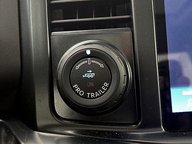 Used 2025 Ford F350 Lariat w/ Lariat Ultimate Package AWD/4WD image 27