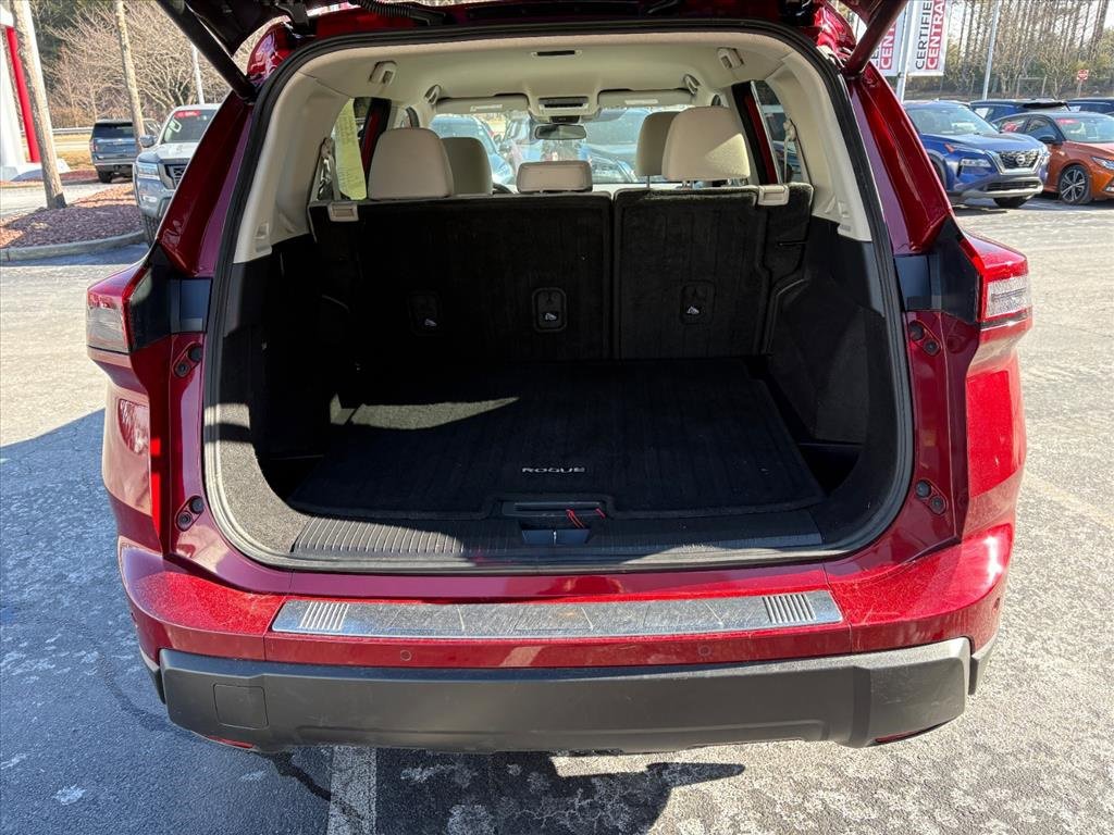 Used 2025 Nissan Rogue SV image 26