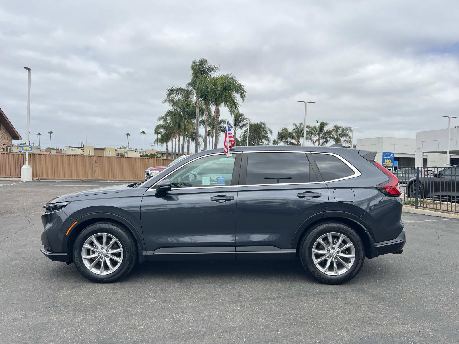 Certified 2024 Honda CR-V EX-L image 2