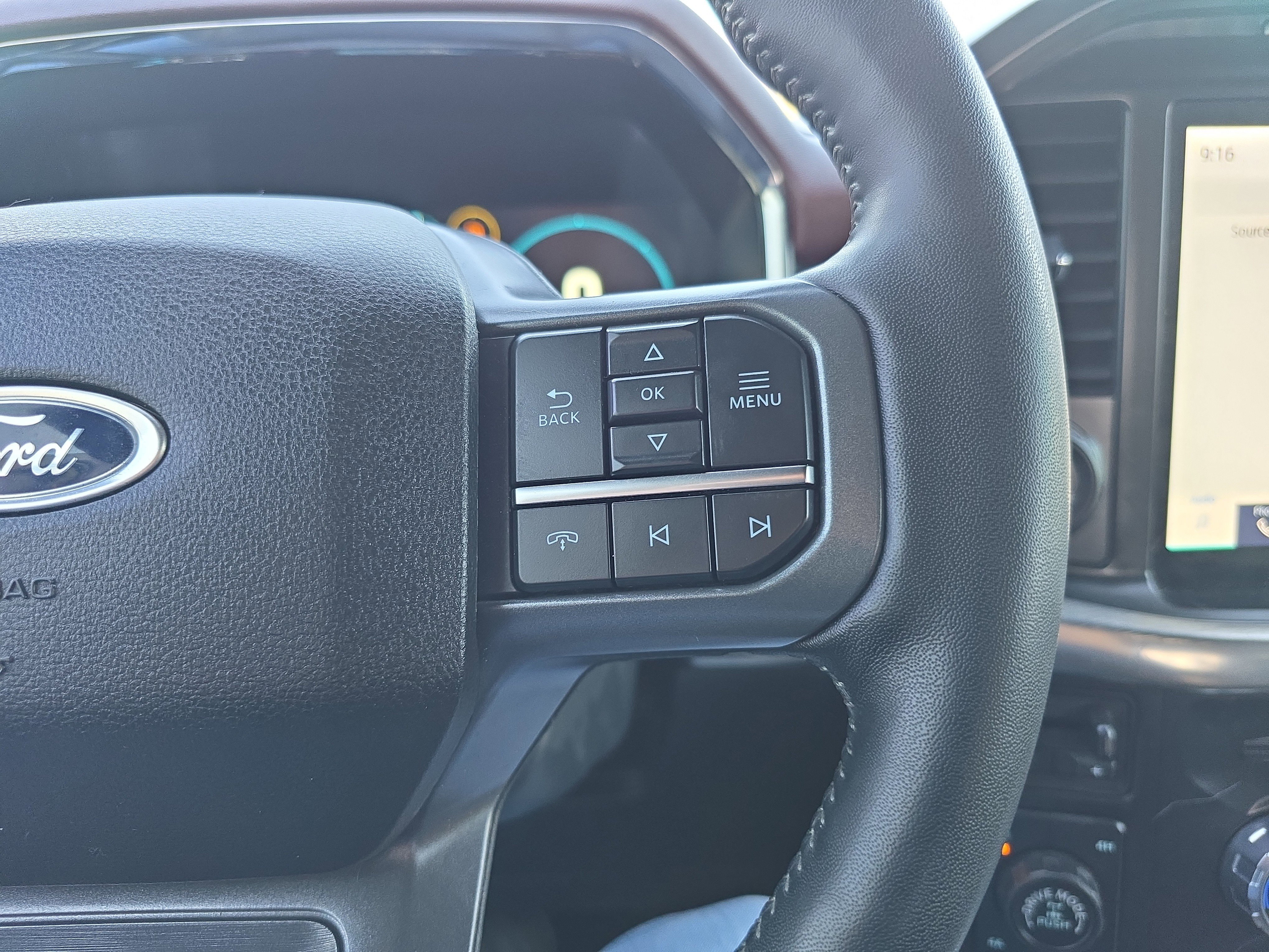 Used 2023 Ford F150 Lariat w/ Equipment Group 502A High AWD/4WD image 24