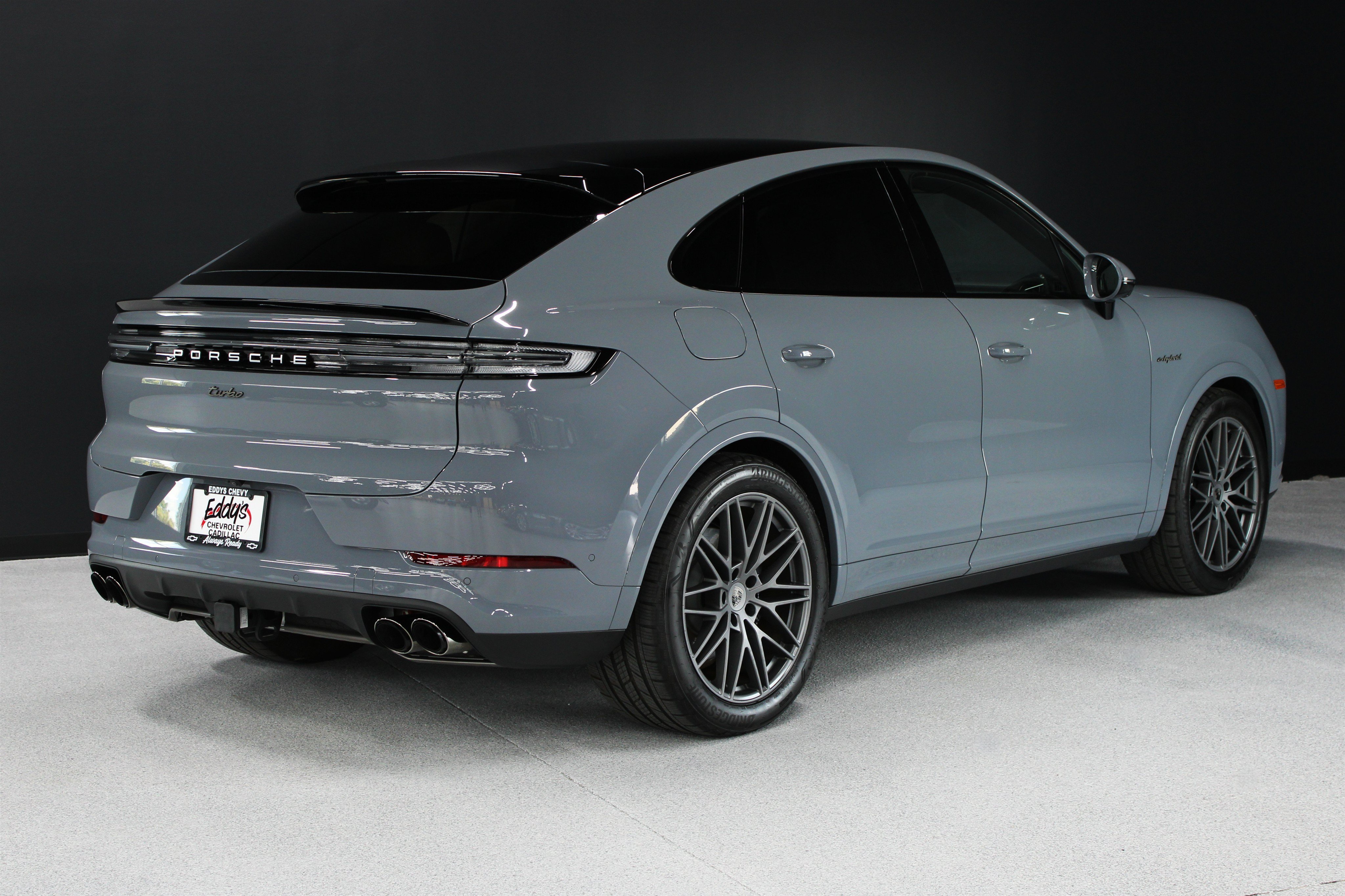 Used 2025 Porsche Cayenne Turbo AWD/4WD image 35