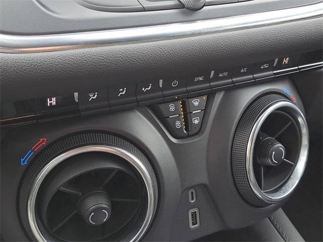 Used 2022 Chevrolet Blazer LT image 15