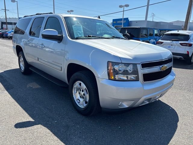 Used 2014 Chevrolet Suburban LT AWD/4WD image 7