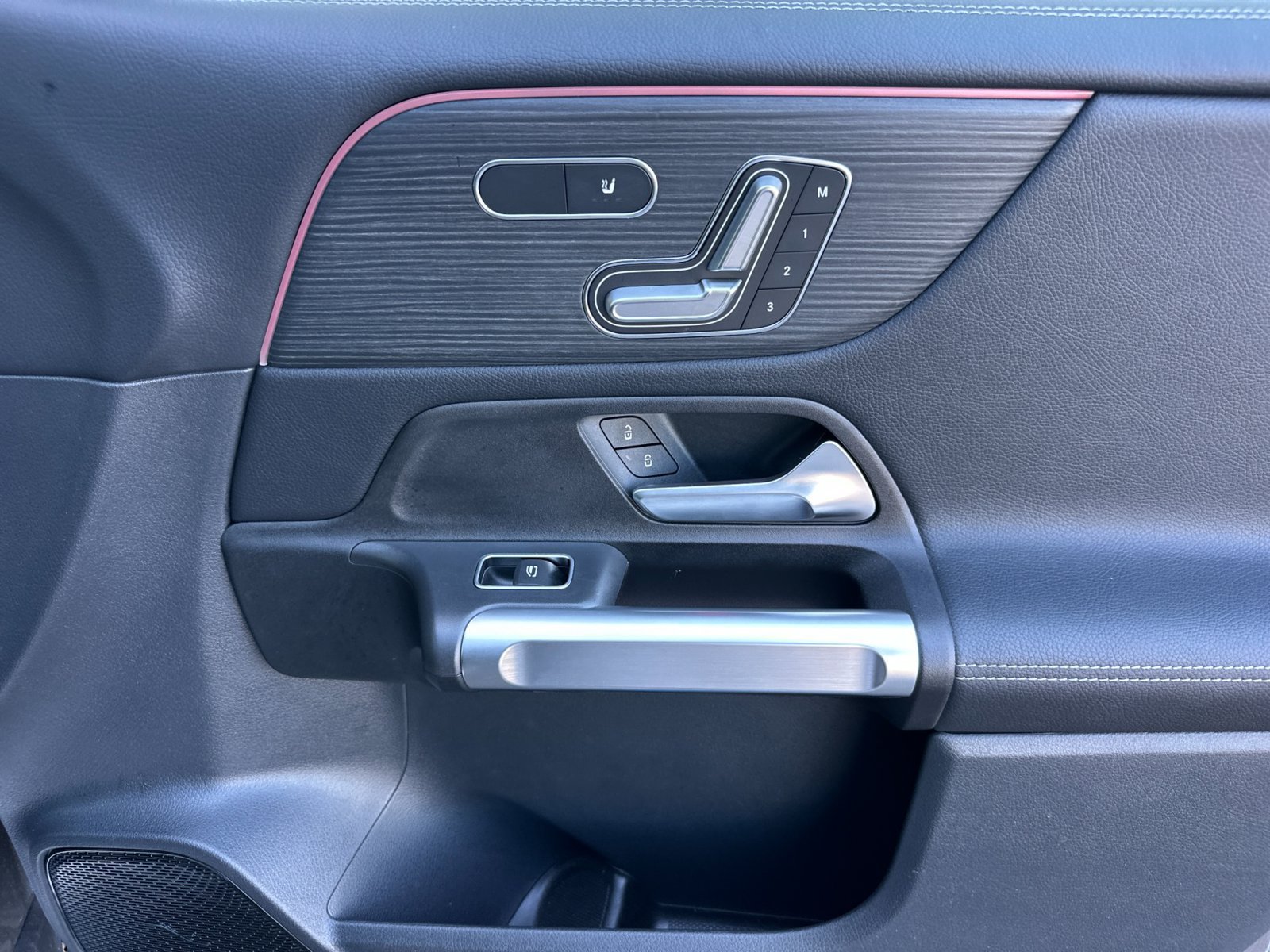 Certified 2026 Mercedes-Benz GLB 250 image 18