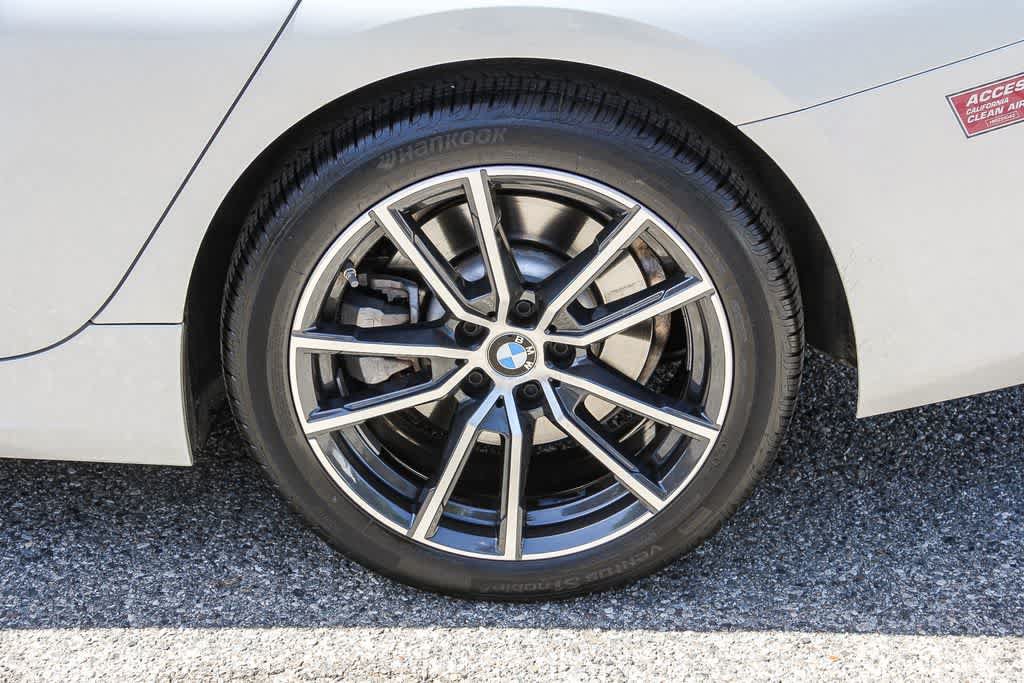 Used 2021 BMW 330e w/ Driving Assistance Package RWD image 10