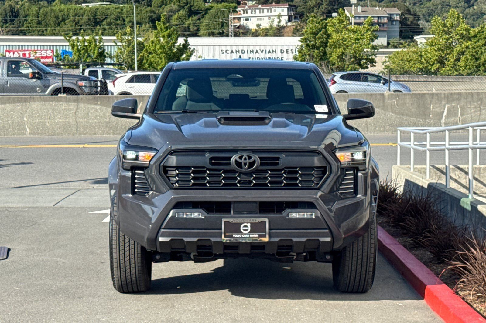 Used 2025 Toyota Tacoma TRD Sport AWD/4WD image 10