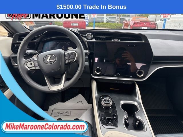 Used 2024 Lexus RZ 300e Premium w/ Accessory Package (Z1) image 18