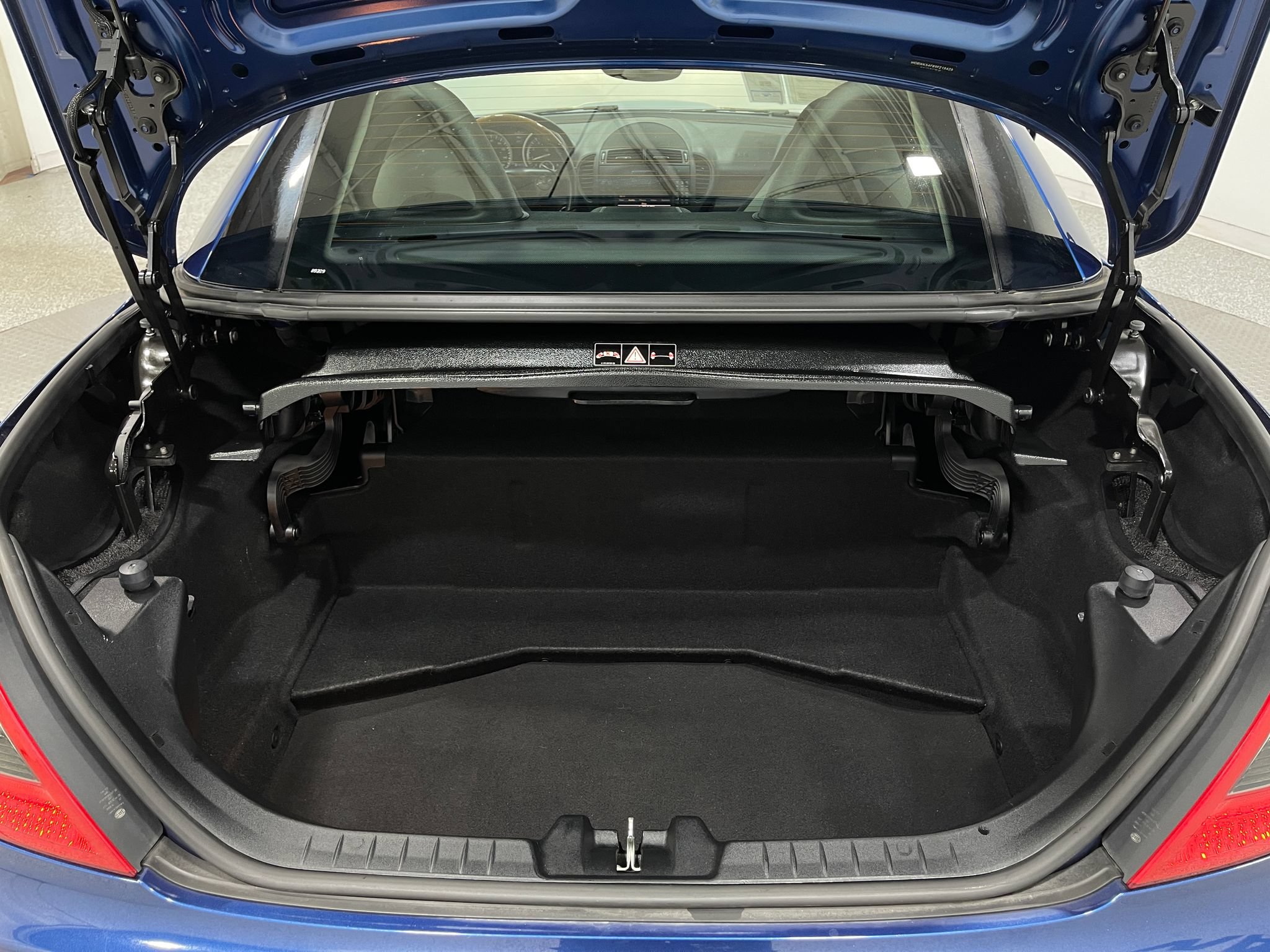 Used 2009 Mercedes-Benz SLK 300 image 23