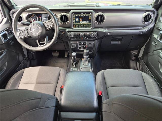 Used 2023 Jeep Gladiator Sport AWD/4WD image 15