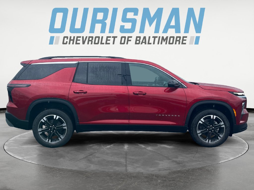 New 2027 Chevrolet Traverse LT w/ Sun and Wheel Package FWD image 7