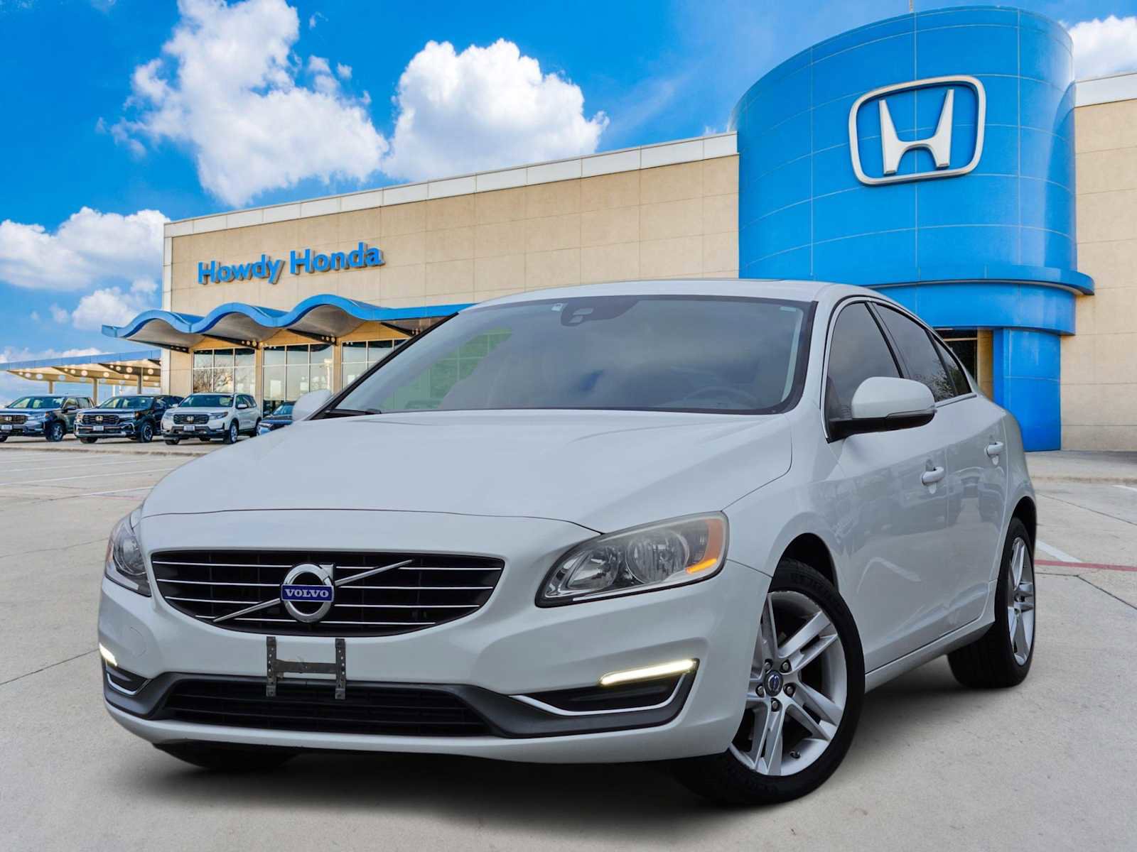 Used 2015 Volvo S60 T5 Premier image 1