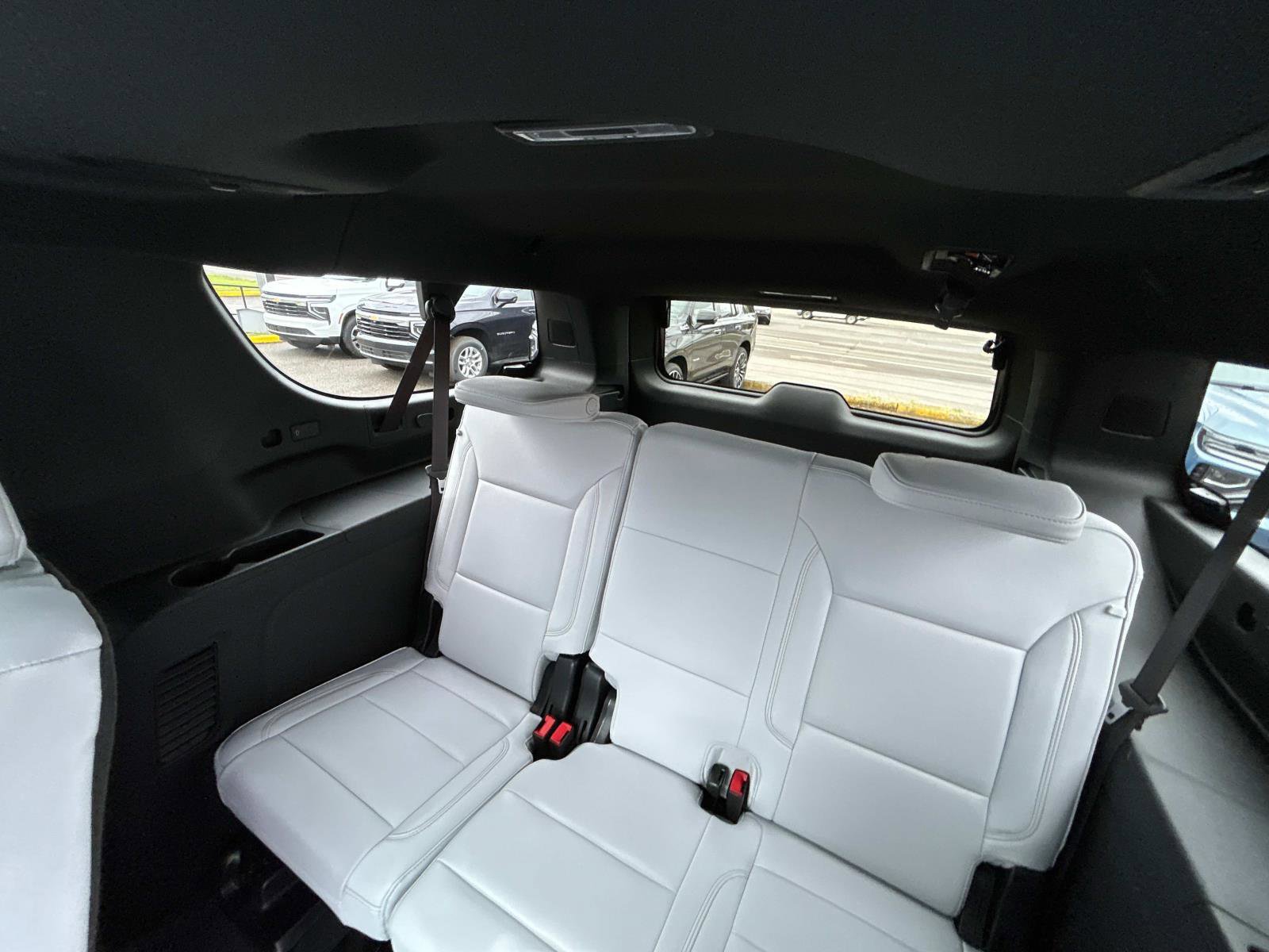 New 2025 Chevrolet Suburban Premier image 12