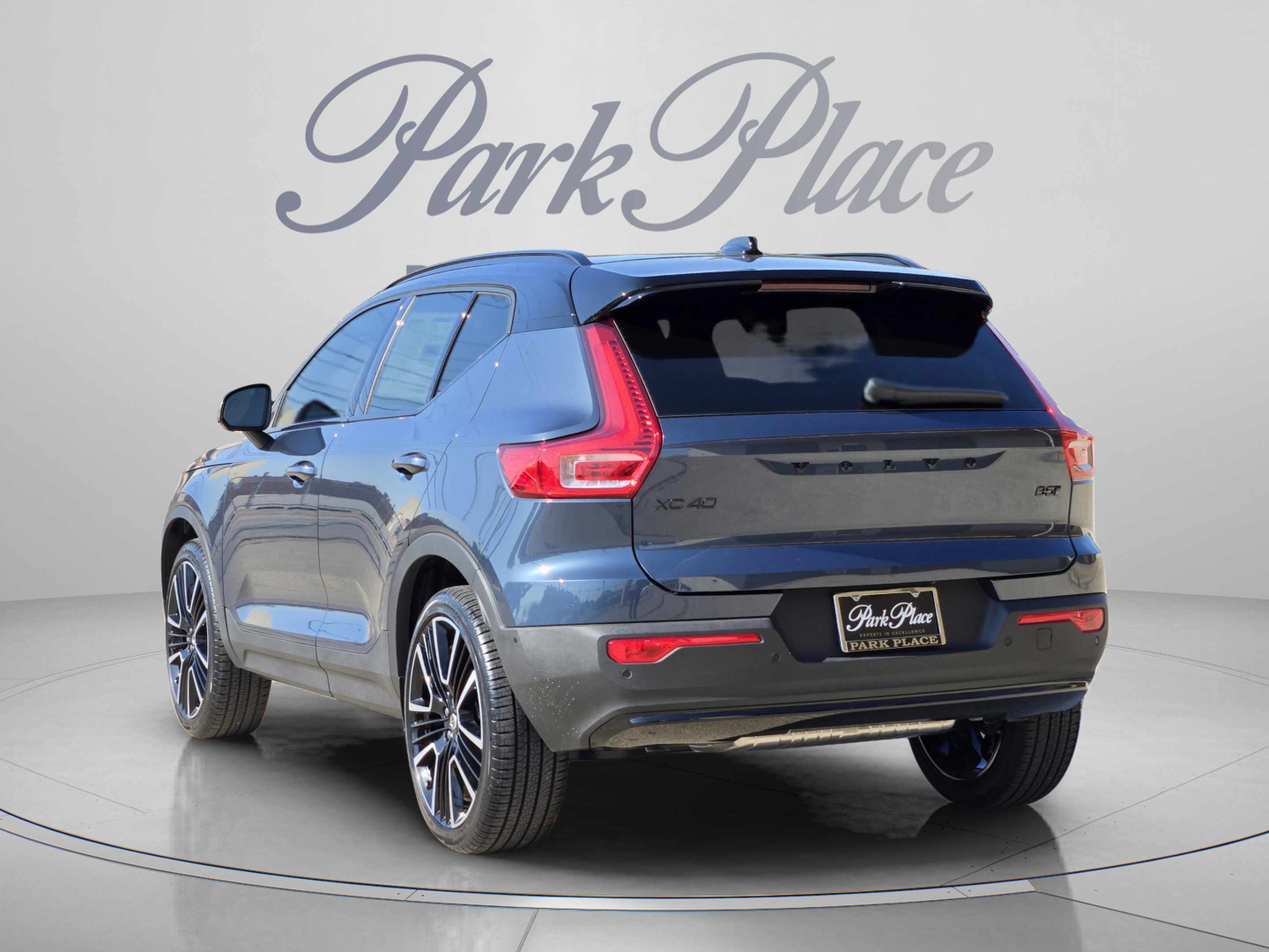 New 2026 Volvo XC40 B5 Ultra w/ Protection Package Premier AWD/4WD image 3