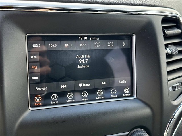 Used 2018 Jeep Grand Cherokee Limited image 18