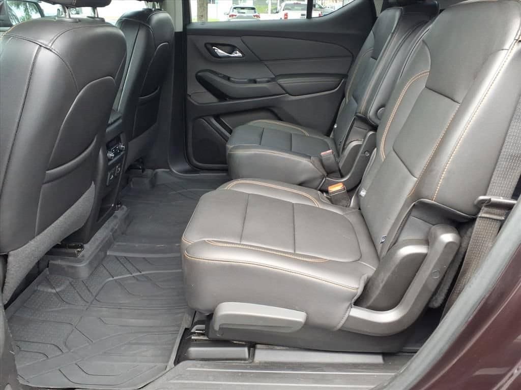 Used 2021 Chevrolet Traverse Premier FWD image 22