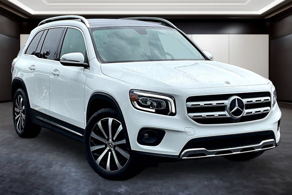 Used 2022 Mercedes-Benz GLB 250 4MATIC image 1