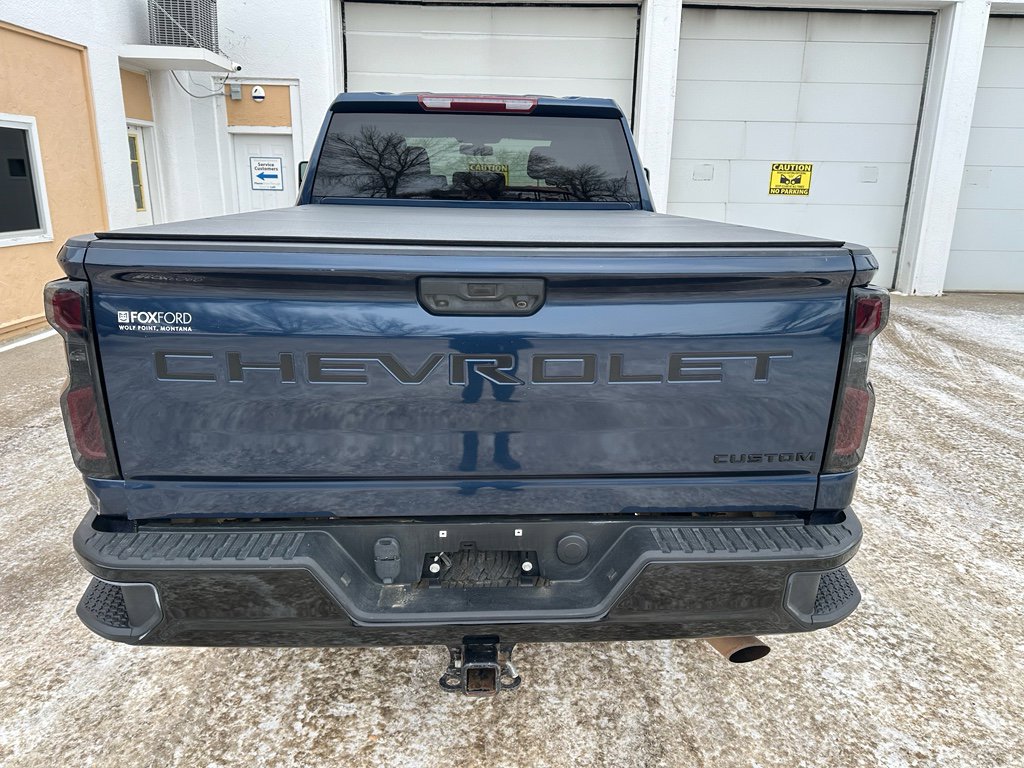 Used 2021 Chevrolet Silverado 2500 Custom w/ Custom Value Package image 3