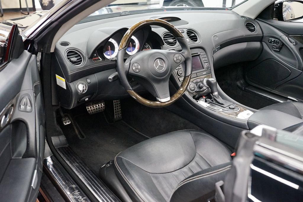 Used 2012 Mercedes-Benz SL 550 image 13