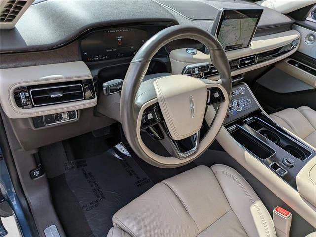 Used 2020 Lincoln Aviator Reserve w/ Equipment Group 202A image 10