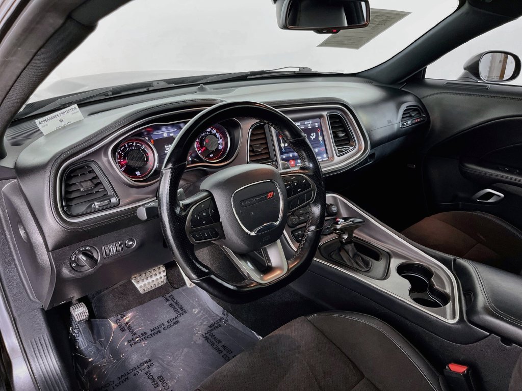 Used 2022 Dodge Challenger R/T Scat Pack RWD image 33