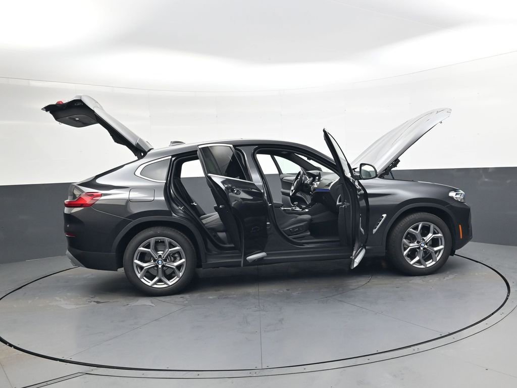 Used 2025 BMW X4 xDrive30i image 42