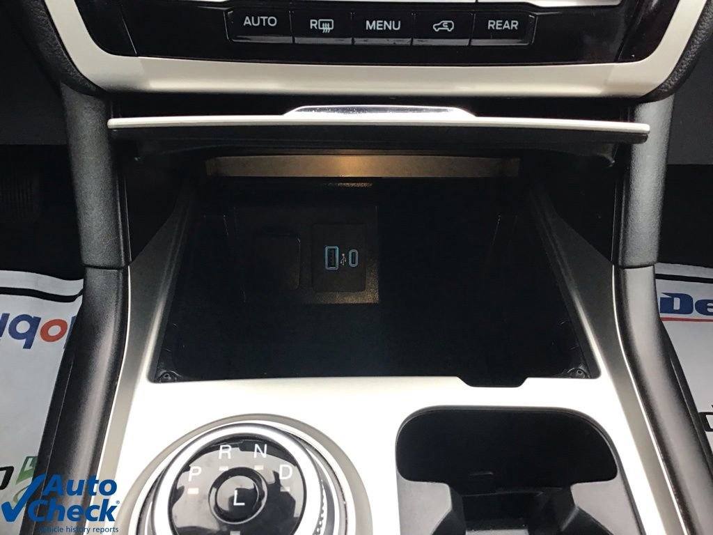 Used 2021 Ford Explorer XLT image 41