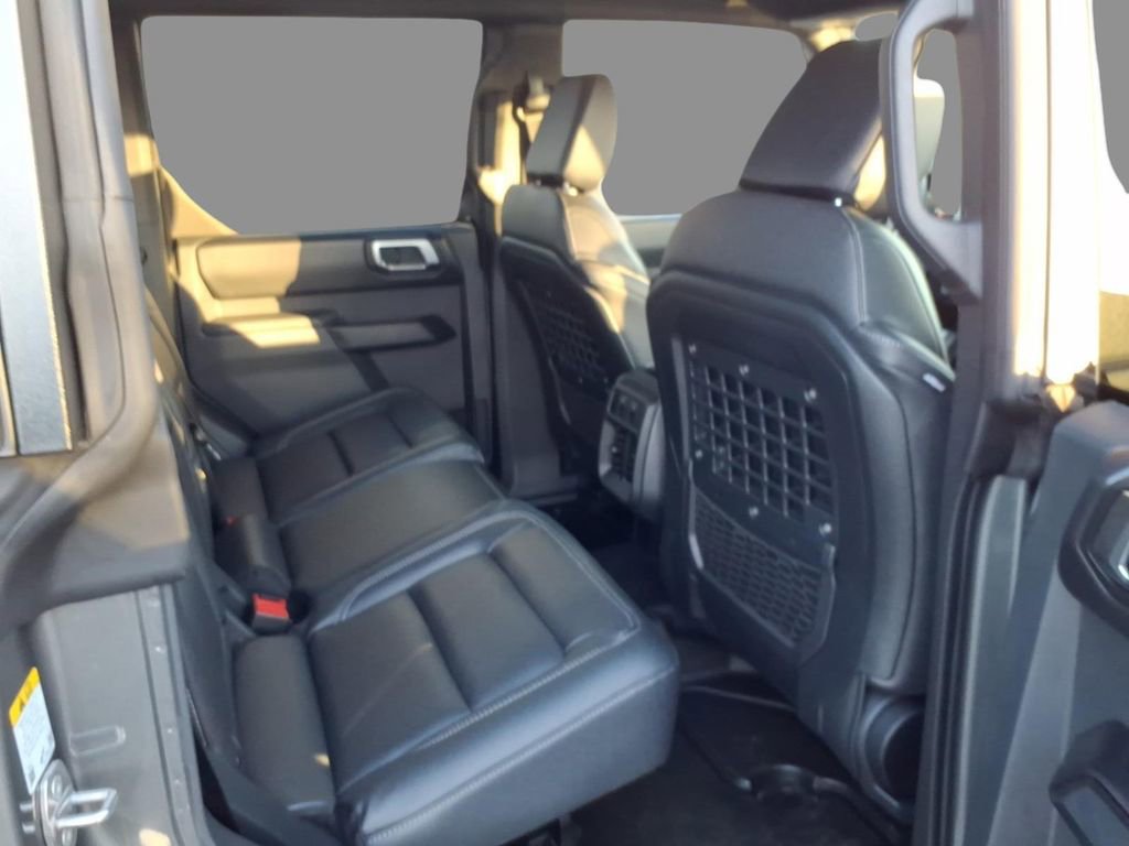 New 2025 Ford Bronco Badlands image 11