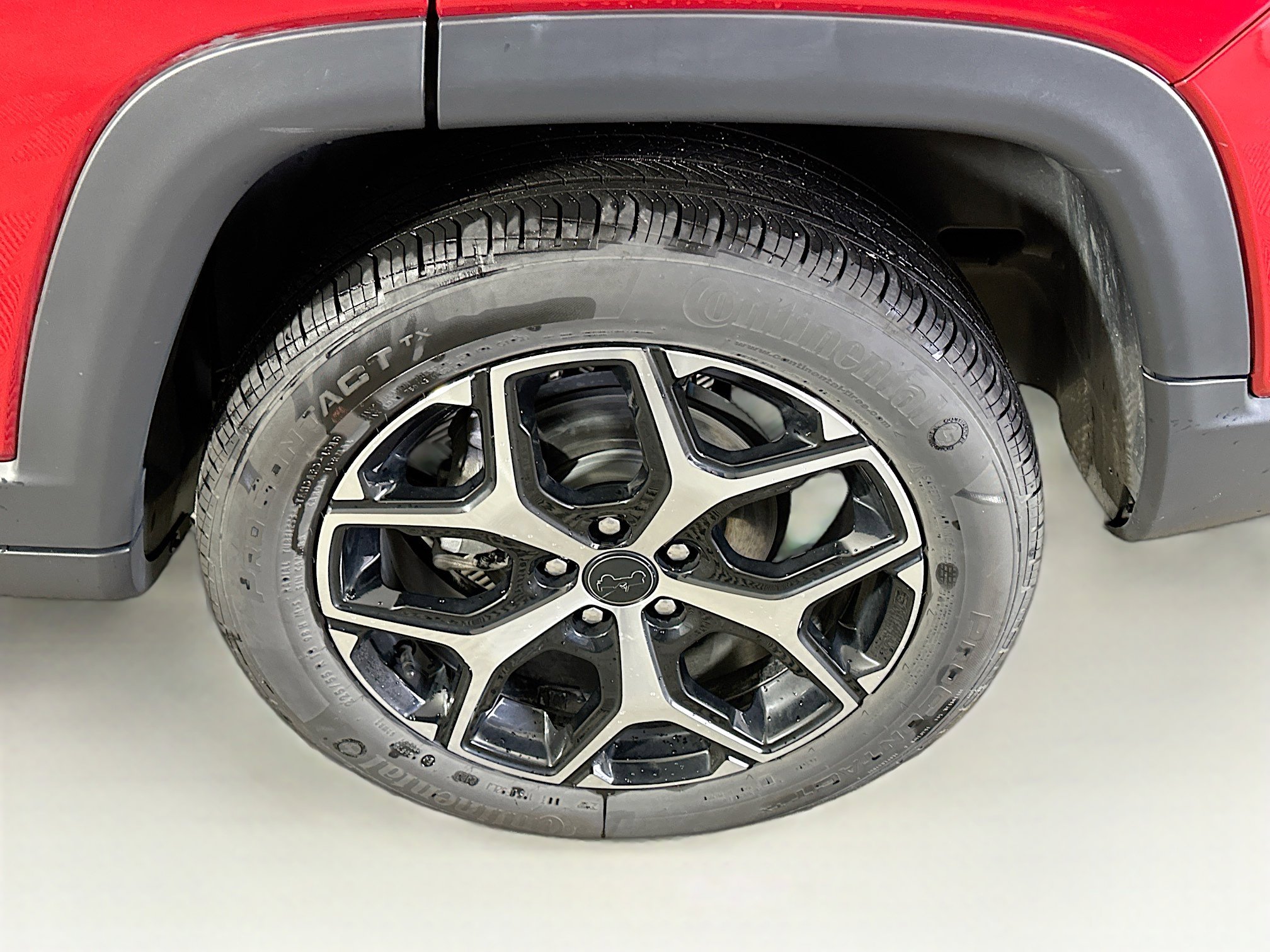 Used 2025 Jeep Compass Limited image 11