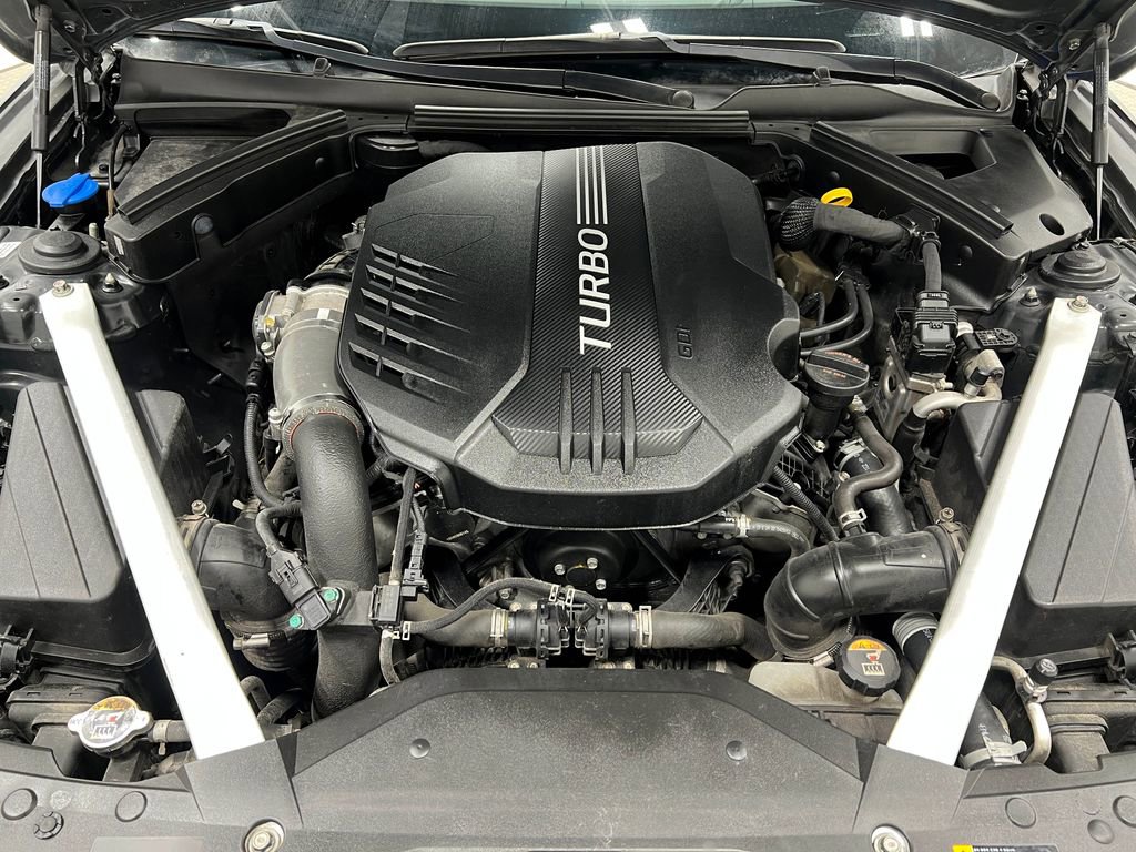 Used 2020 Genesis G70 3.3T w/ Prestige Package RWD image 29