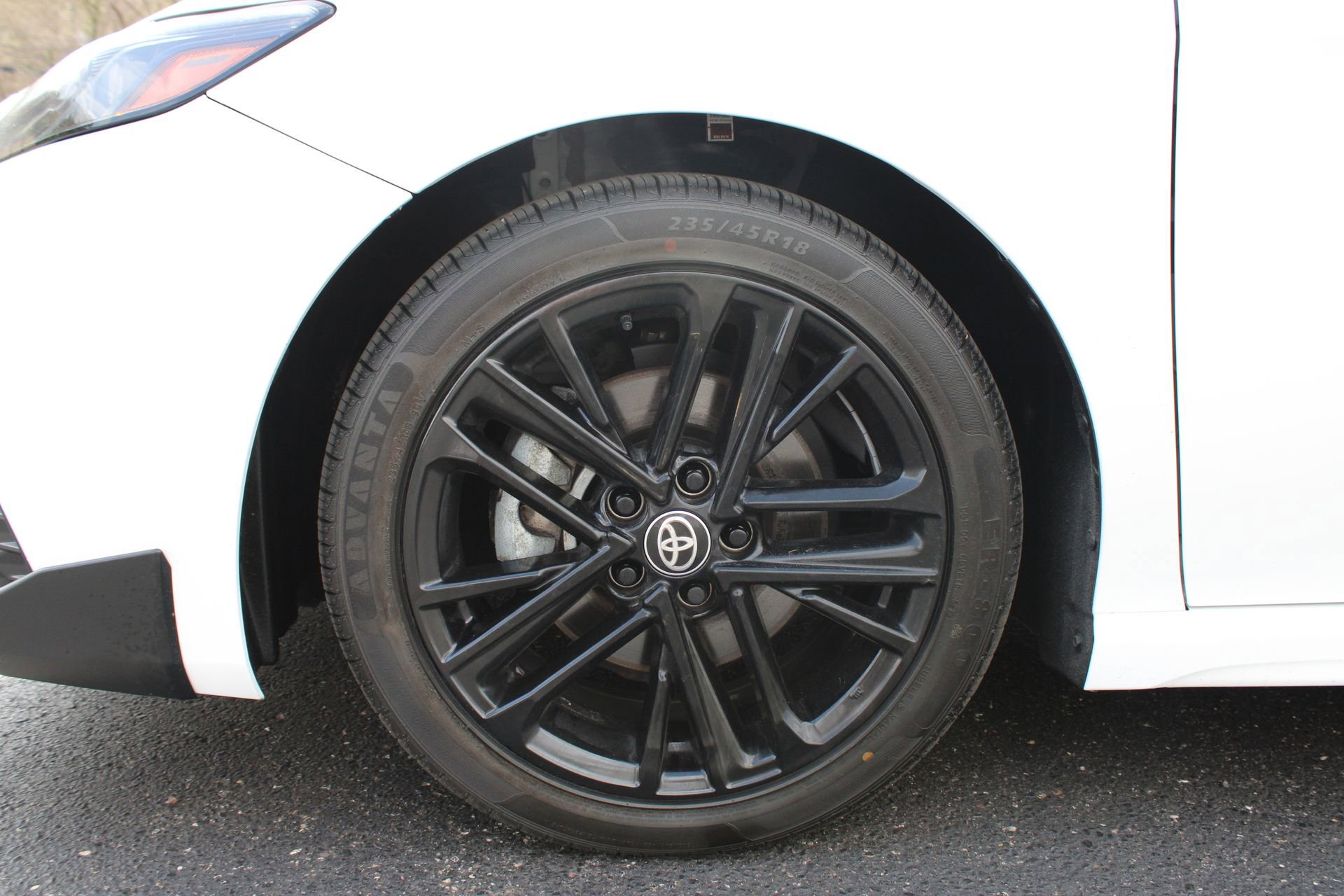 Used 2025 Toyota Camry SE image 11