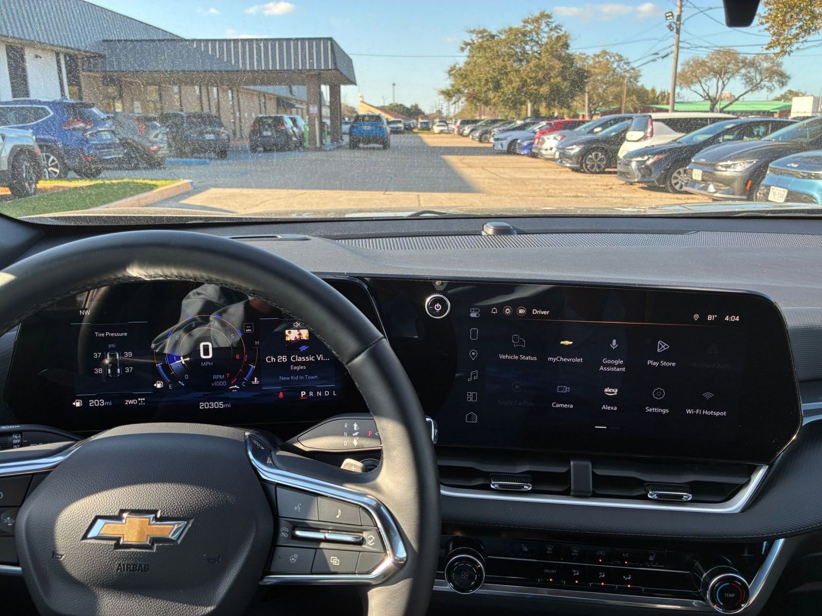Used 2025 Chevrolet Equinox LT AWD/4WD image 14