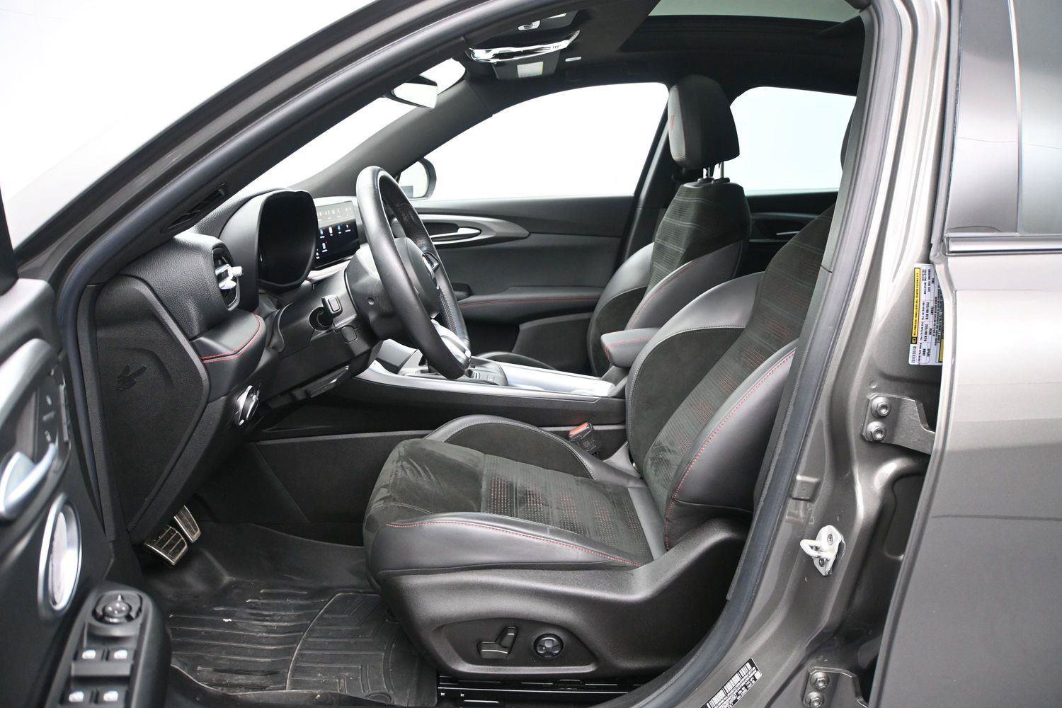 Used 2023 Dodge Hornet GT Plus w/ Track Pack AWD/4WD image 9