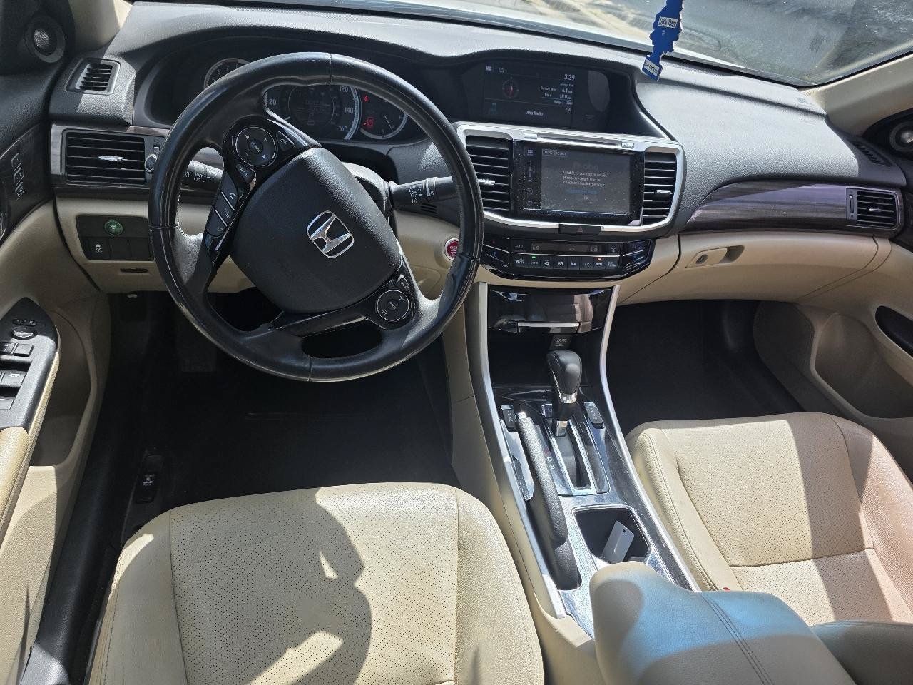 Used 2017 Honda Accord EX-L image 8