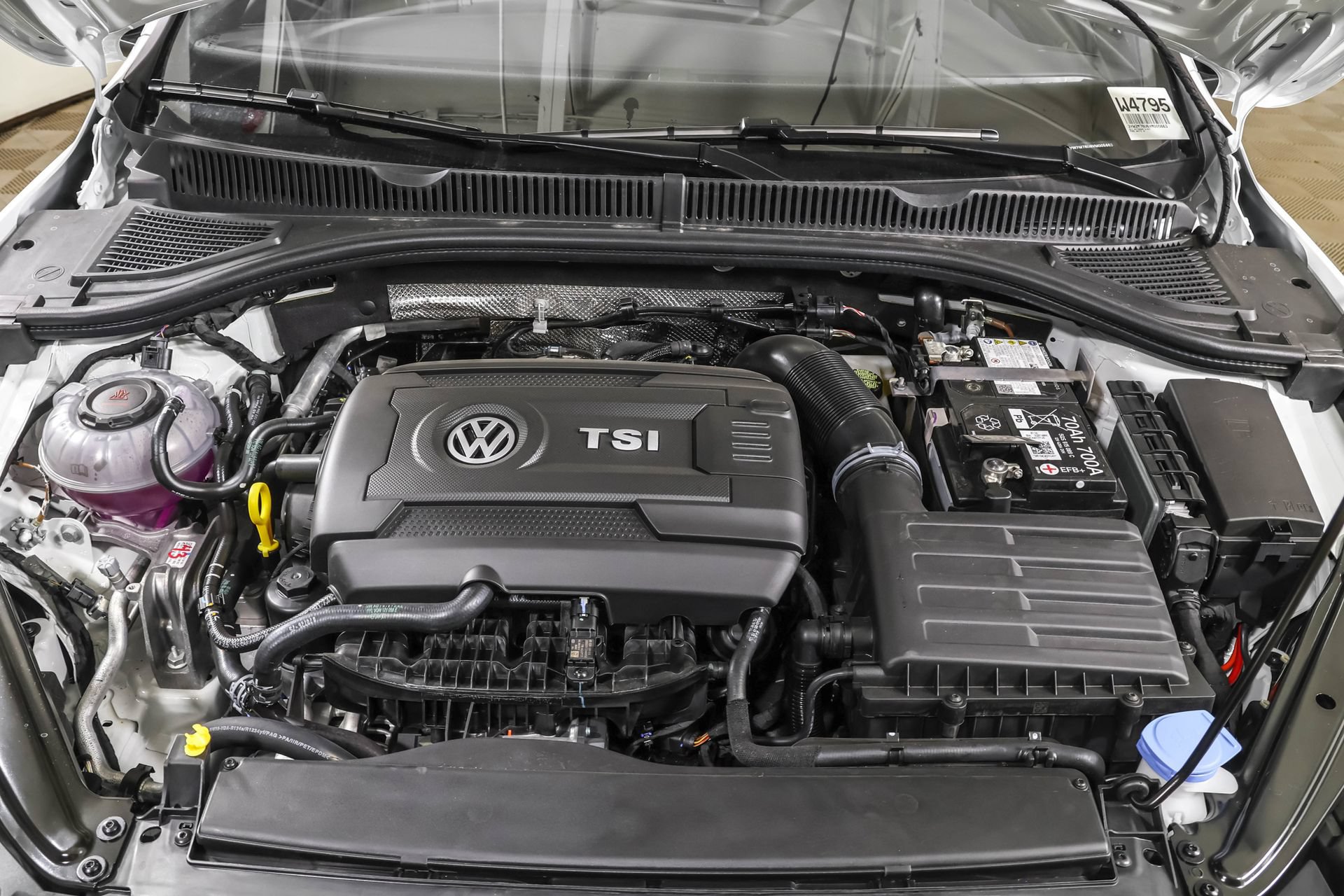 New 2027 Volkswagen Jetta GLI Autobahn FWD image 47