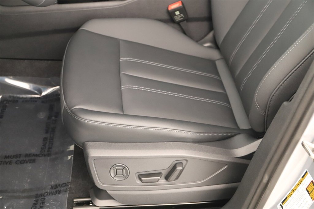 New 2025 Audi Q5 Premium Plus image 24