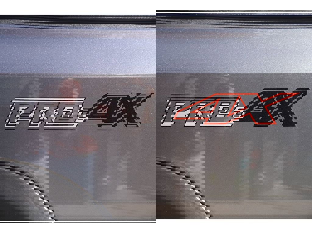 Used 2023 Nissan Frontier PRO-4X w/ Pro-4X Premium Package image 8