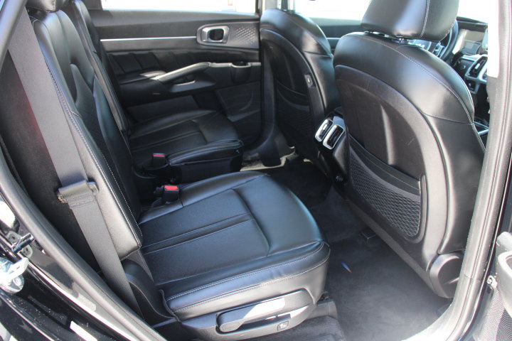 Used 2022 Kia Sorento SX FWD image 17
