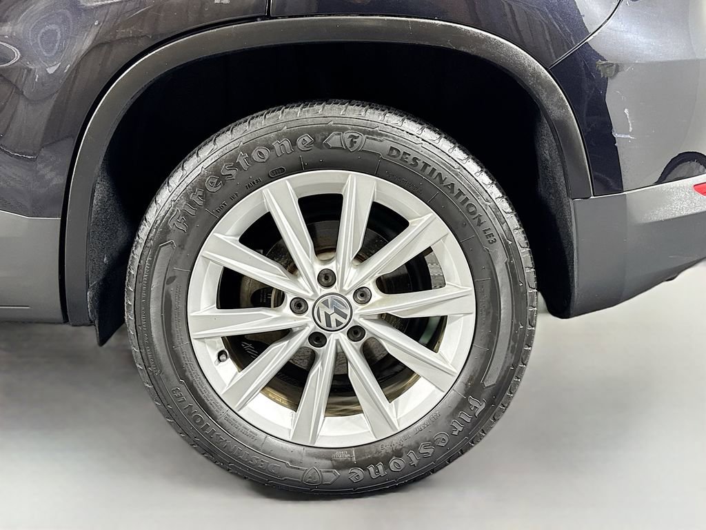 Used 2017 Volkswagen Tiguan Limited w/ Premium Package image 33