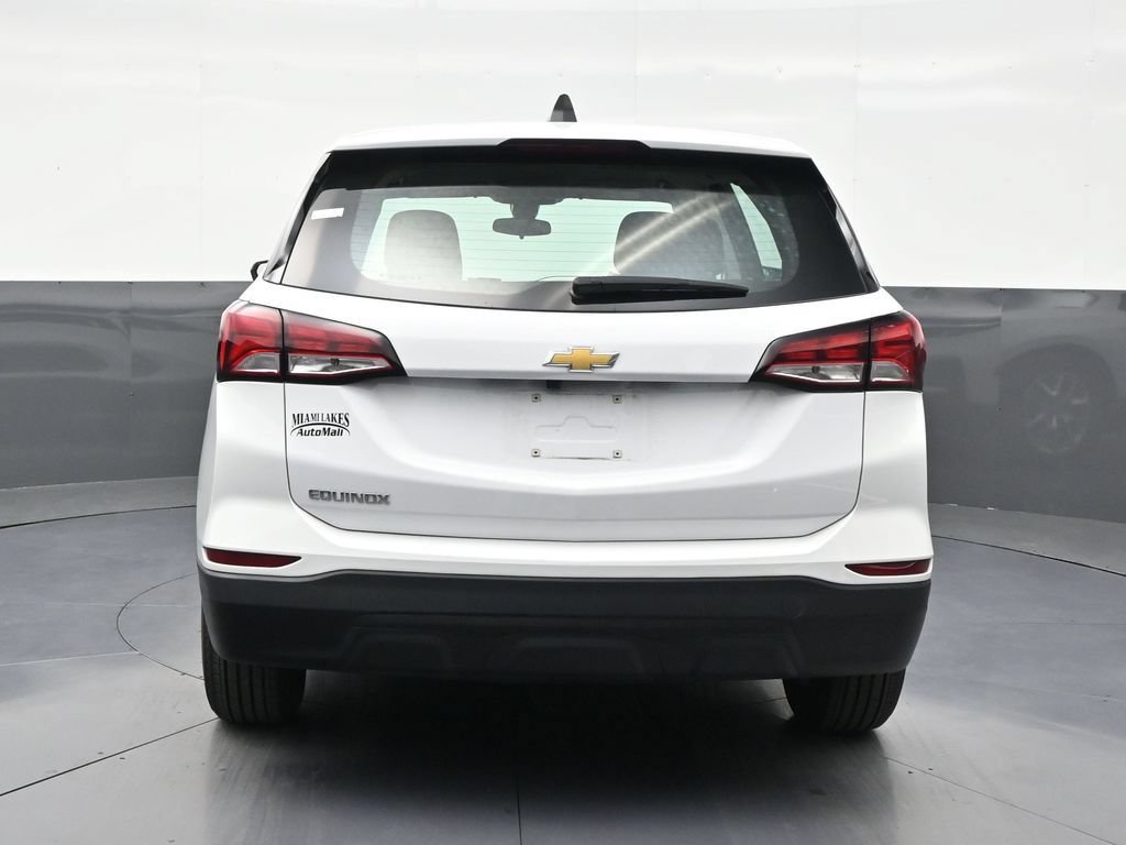 Used 2024 Chevrolet Equinox LS FWD image 4