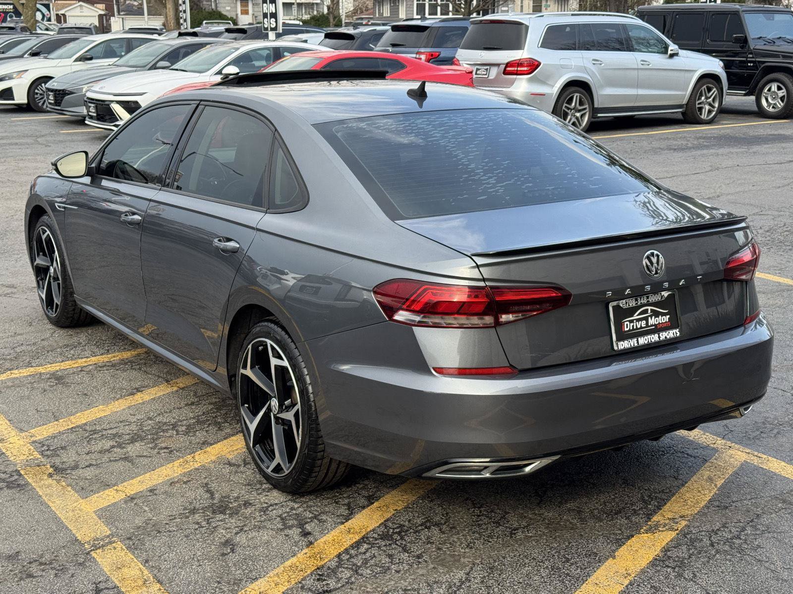 Used 2020 Volkswagen Passat 2.0T R-Line FWD image 6